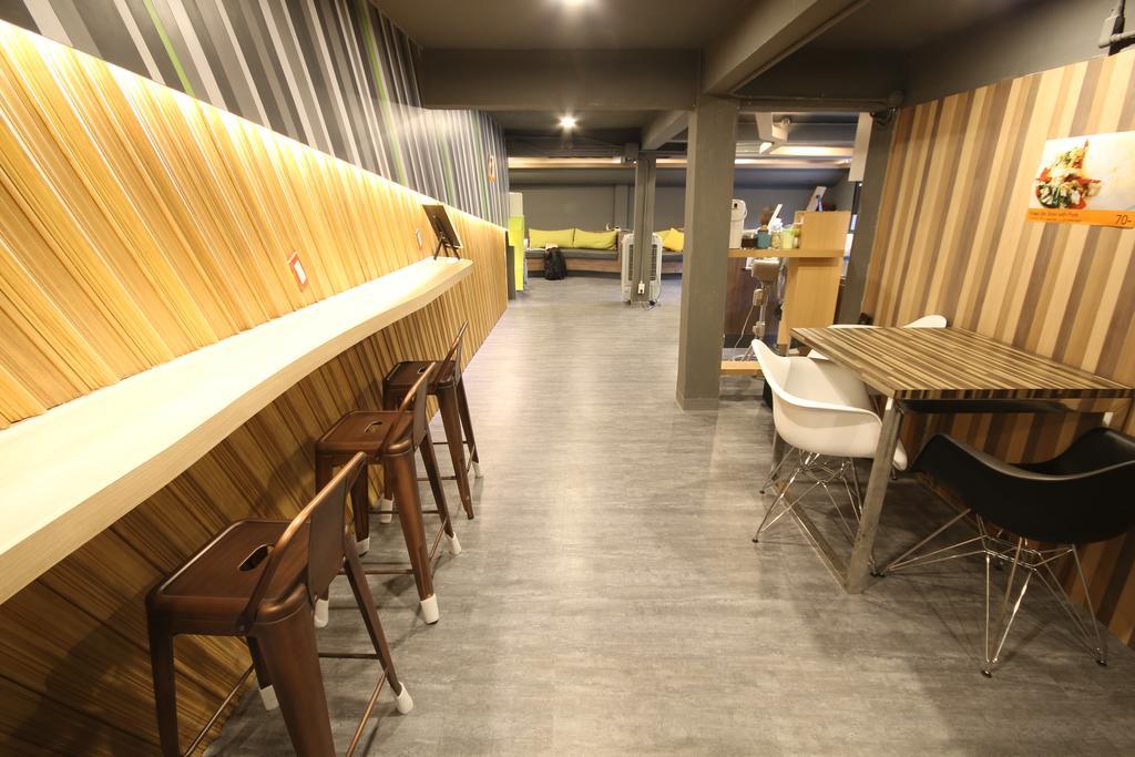 The Pillow Hostel Khaosan Банкок Екстериор снимка